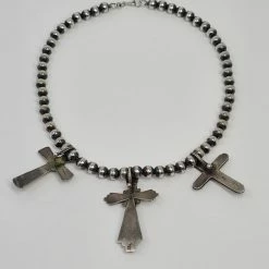 The Sparkling Spur Navajo Pearl Necklace With 3 Crosses Jewelry
