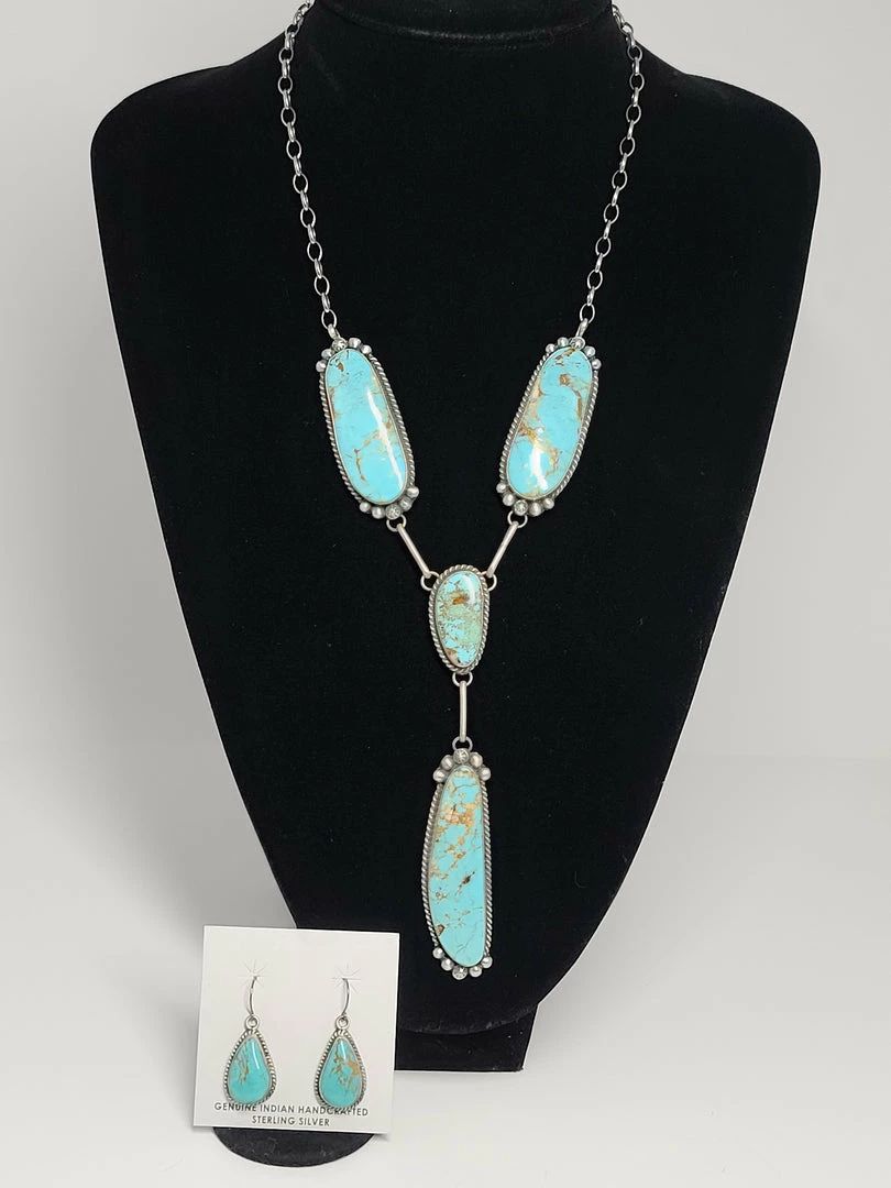 Deals ๐ The Sparkling Spur 4 Stone Necklace & Earring Set Jewelry ๐ 3 The Sparkling Spur 4 Stone Necklace & Earring Set Jewelry