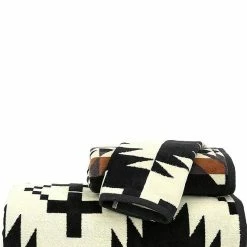 Pendleton Home Goods Spider Rock Iconic Jacquard Bath Towel