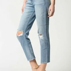 Hidden New Arrivals Zoey Basic Button Fly Mom Jeans