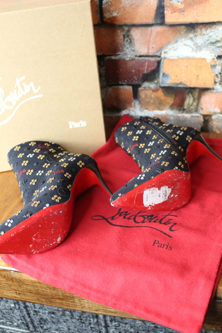 New β€οΈ Christian Louboutin TIFFIANY'S CLOSET So Kate Booty π 4 Christian Louboutin TIFFIANY'S CLOSET So Kate Booty