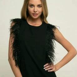 The Sparkling Spur Miss Feather