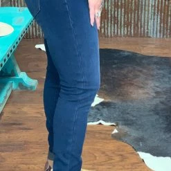Discount 🥰 Judy Blue Thermadenim Thermal Skinny ❤️ 8 Judy Blue Thermadenim Thermal Skinny
