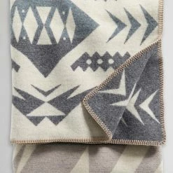 Pendleton Agate Beach Blanket